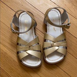 Girls salt water sandals
